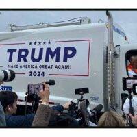 Trump Garbage Worker At Green Bay Wisconsin Rally License Plate T-832