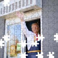 Trump Working At McDonald's Jigsaw Puzzle T-821